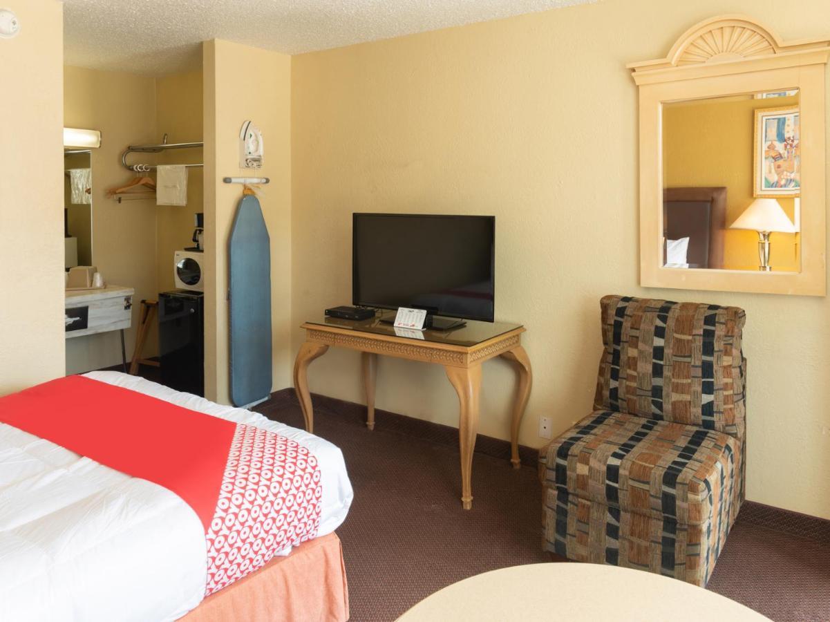 Oyo Hotel Guymon Ok Us-64 Buitenkant foto